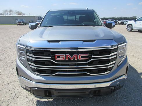 New 2026 GMC Sierra 1500 SLT w/ SLT Premium Plus Package image 12