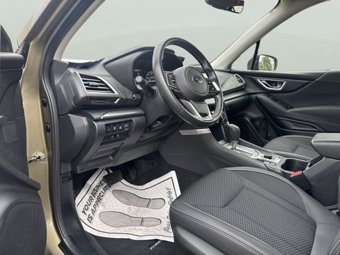 Used 2023 Subaru Forester Premium AWD/4WD image 20