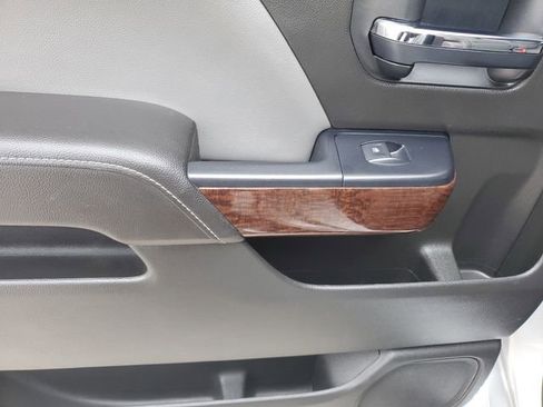 Used 2017 GMC Sierra 1500 SLT w/ SLT Premium Package image 16