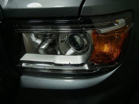 Used 2021 GMC Canyon Elevation w/ Driver Alert Package image 7