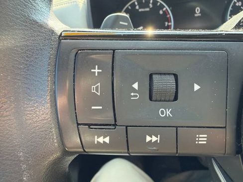 Used 2021 Nissan Rogue SV FWD image 31