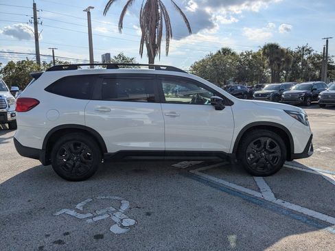 Used 2024 Subaru Ascent Onyx Edition AWD/4WD image 7