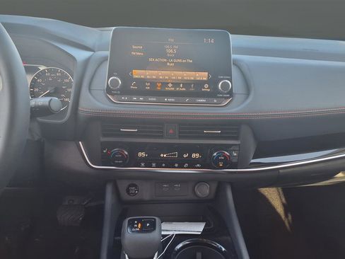 New 2026 Nissan Rogue SV AWD/4WD image 20