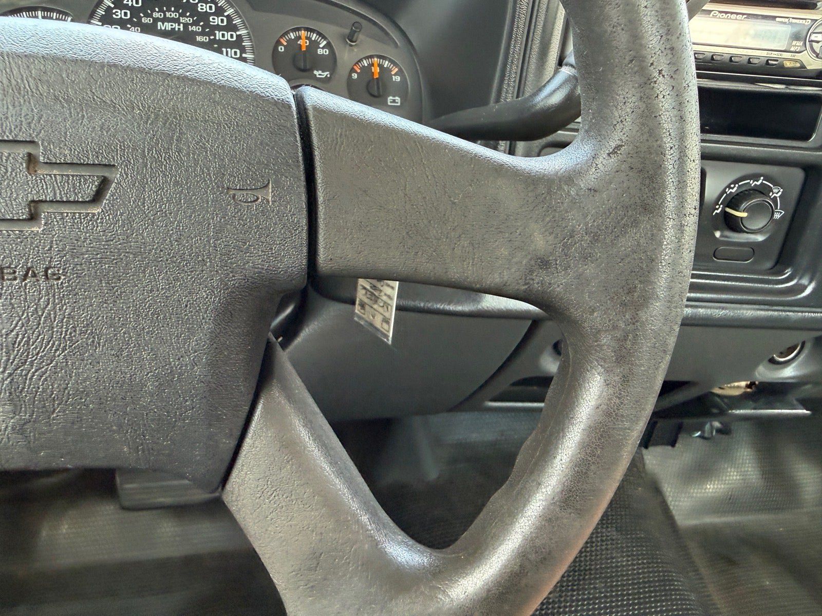 Used 2004 Chevrolet Silverado 1500 W/T RWD image 25