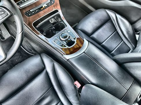 Used 2018 Mercedes-Benz GLC 300 image 20