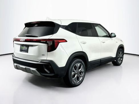 Used 2025 Kia Seltos LX AWD/4WD image 9