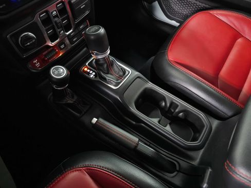 Used 2023 Jeep Wrangler Unlimited Rubicon 4xe AWD/4WD image 30
