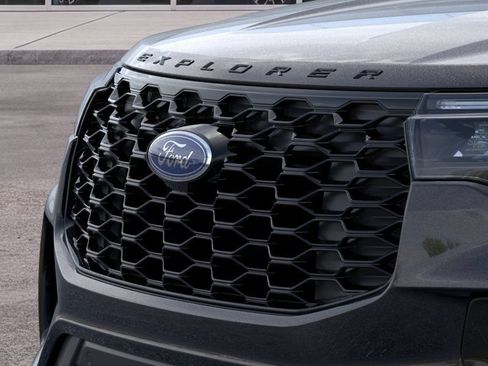New 2026 Ford Explorer ST-Line w/ ST-Line Street Pack AWD/4WD image 17