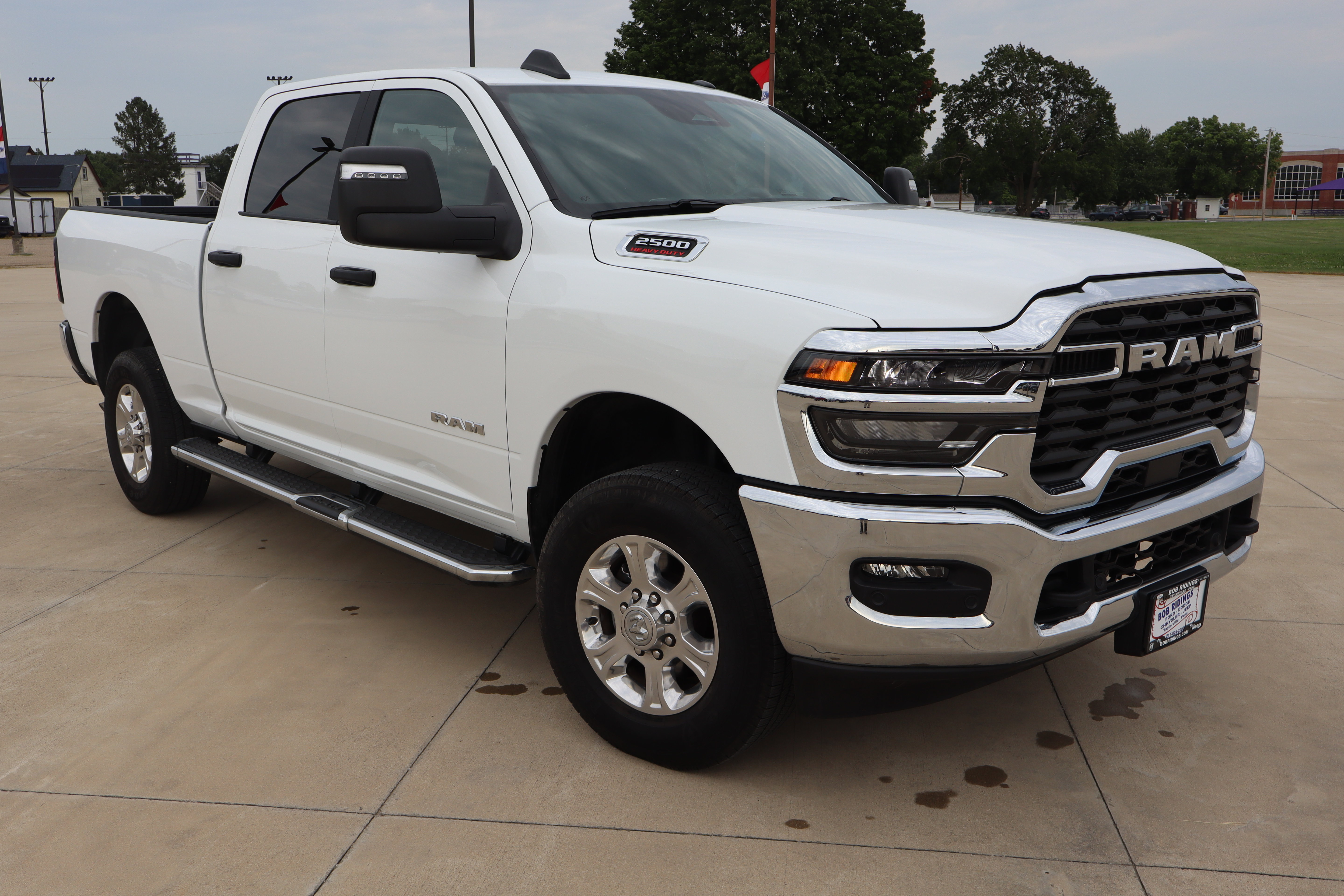 Used 2026 RAM 2500 Big Horn AWD/4WD image 3