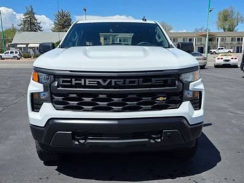 Used 2024 Chevrolet Silverado 1500 W/T w/ Z71 Off-Road Package AWD/4WD image 4