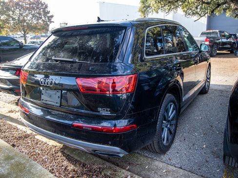 Used 2017 Audi Q7 3.0T Premium image 8