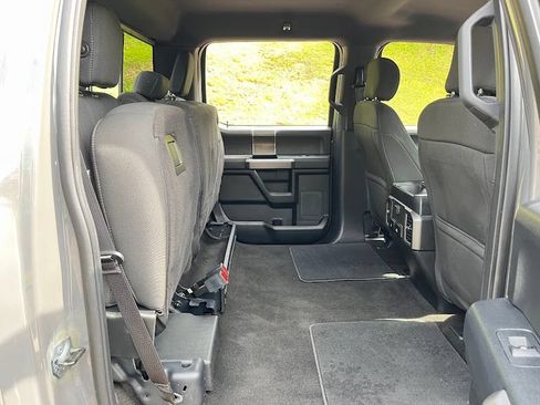 Used 2018 Ford F150 XLT w/ Equipment Group 302A Luxury AWD/4WD image 40