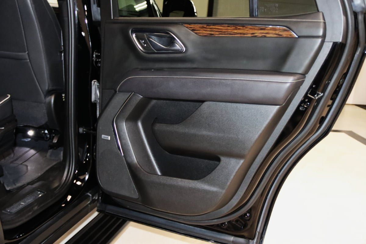 Used 2023 Chevrolet Tahoe Premier AWD/4WD image 59