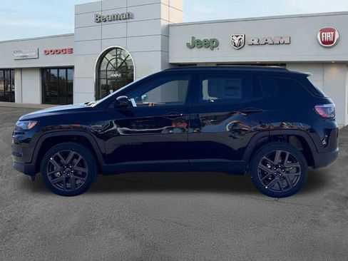 New 2026 Jeep Compass Latitude w/ Sun and Sound Group image 4