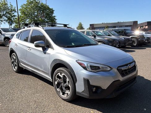 Used 2023 Subaru Crosstrek 2.5i Limited AWD/4WD image 3