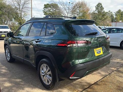 Used 2026 Toyota Corolla Cross LE image 6