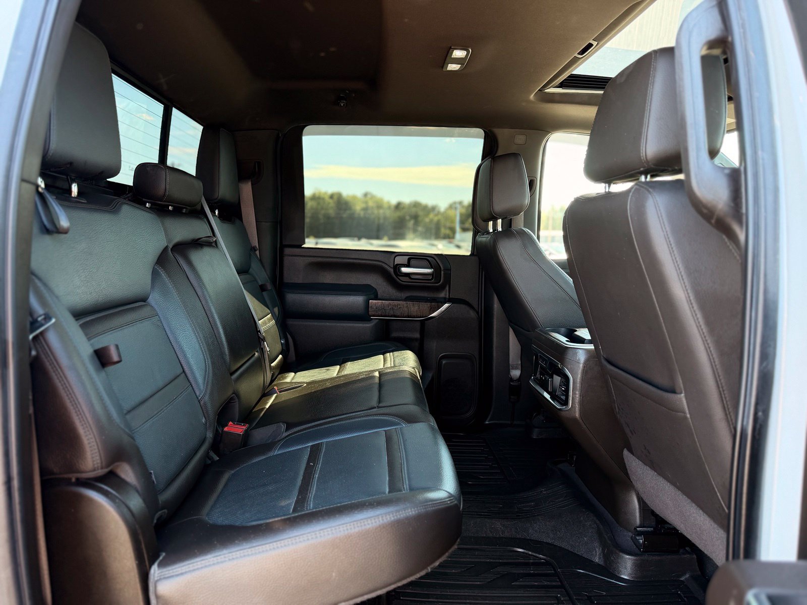 Used 2021 GMC Sierra 3500 Denali w/ Denali Ultimate Package AWD/4WD image 25