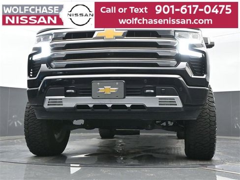 Used 2022 Chevrolet Silverado 1500 High Country w/ High Country Premium Package image 22