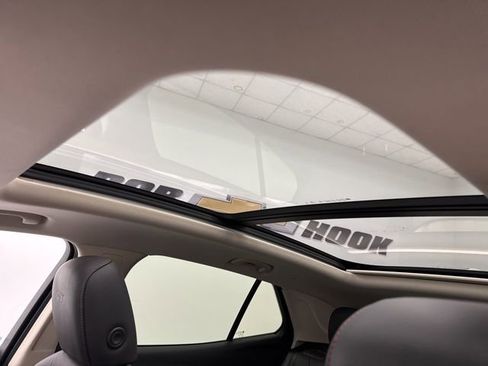 Used 2023 Buick Envision Essence w/ Sport Touring Package image 21