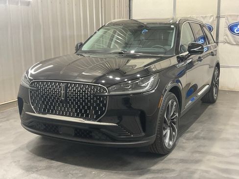 Used 2026 Lincoln Aviator Reserve w/ Illumination Package RWD image 4