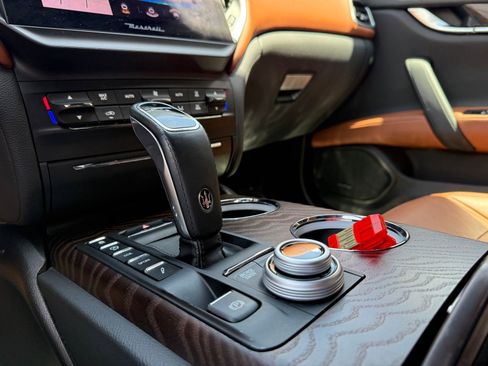 Used 2022 Maserati Ghibli Modena Q4 AWD/4WD image 30