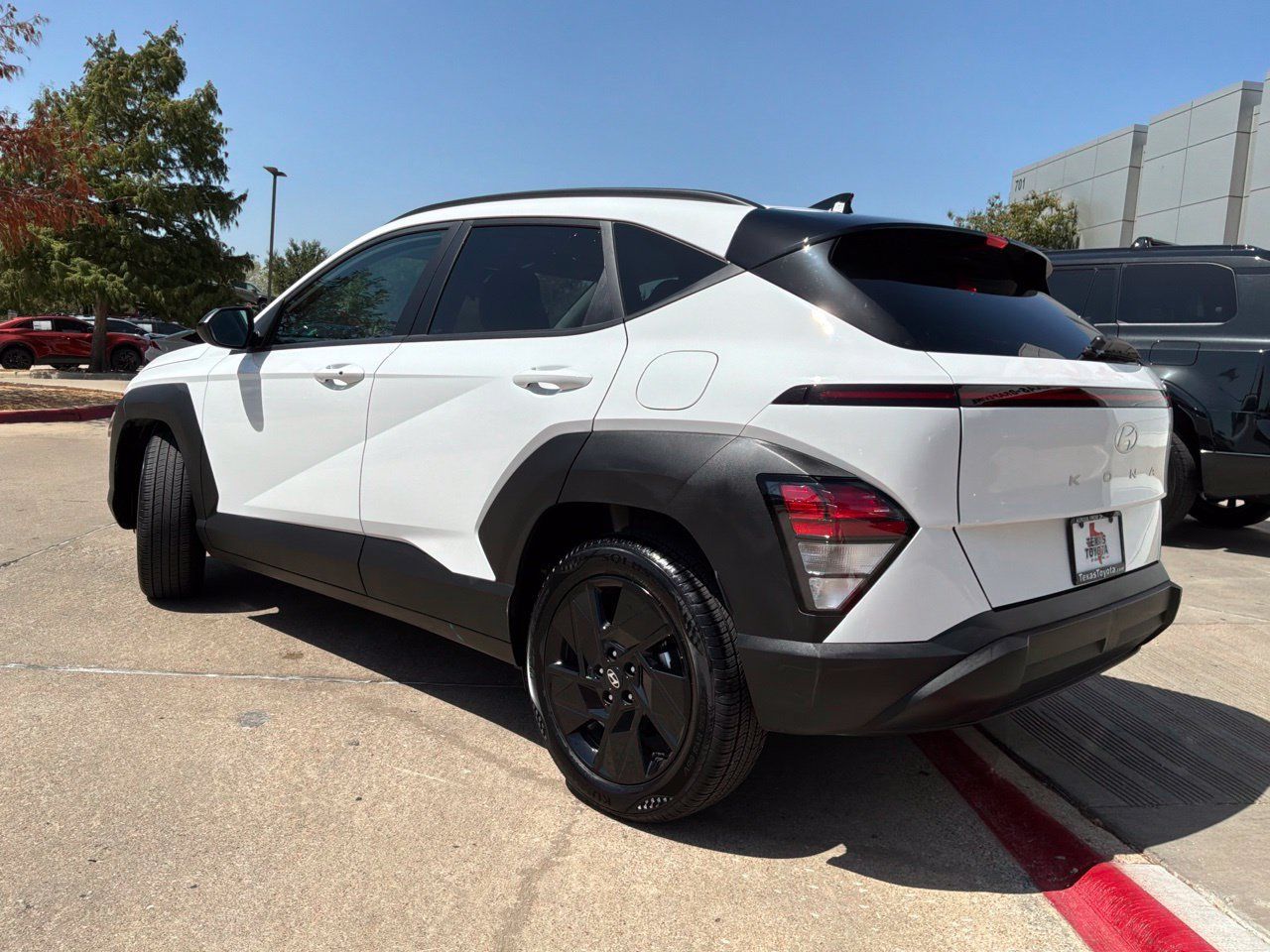 Used 2026 Hyundai Kona SEL Sport FWD image 8