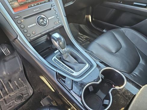 Used 2016 Ford Fusion Titanium image 22