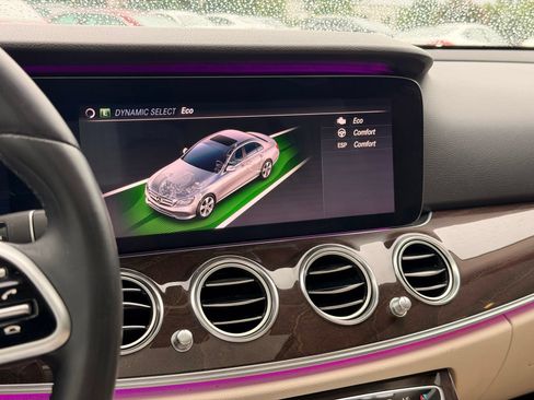 Used 2020 Mercedes-Benz E 350 4MATIC Sedan w/ Premium Package image 56