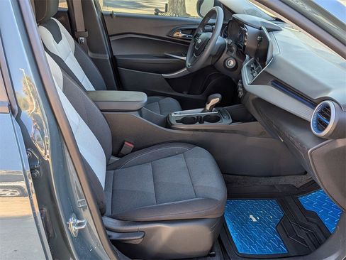 Used 2026 Chevrolet Trax LS w/ Driver Confidence Package image 24