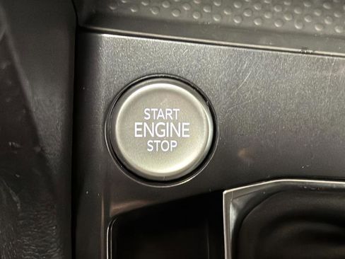 Used 2024 Volkswagen Tiguan SE R-Line image 23