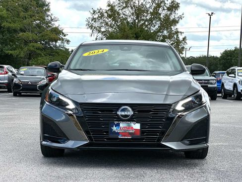 Used 2024 Nissan Altima 2.5 S FWD image 10