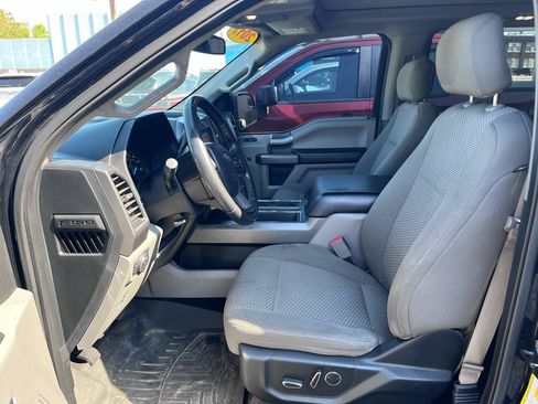 Used 2017 Ford F150 XLT w/ Equipment Group 302A Luxury AWD/4WD image 19
