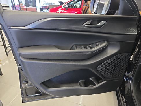 New 2026 Jeep Grand Cherokee L Laredo image 14