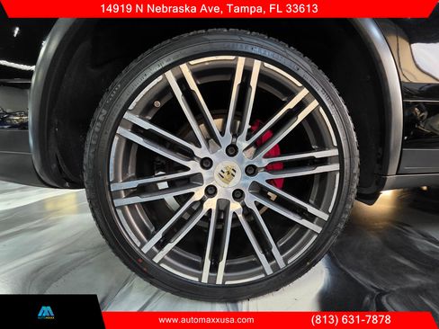 Used 2016 Porsche Cayenne S image 25