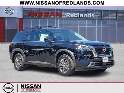 New 2025 Nissan Pathfinder SV