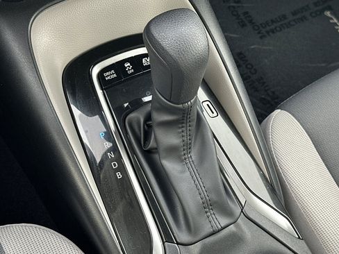 Certified 2023 Toyota Corolla LE image 19