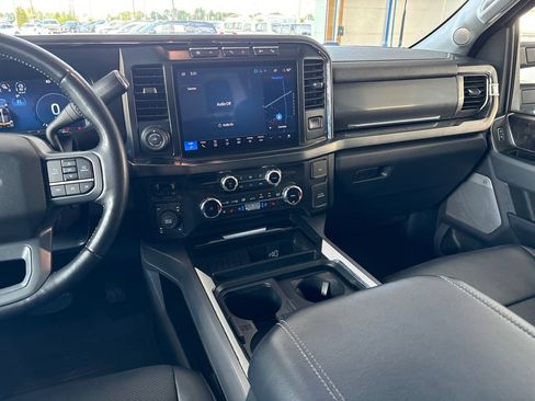 Used 2024 Ford F350 Lariat w/ Lariat Ultimate Package AWD/4WD image 25