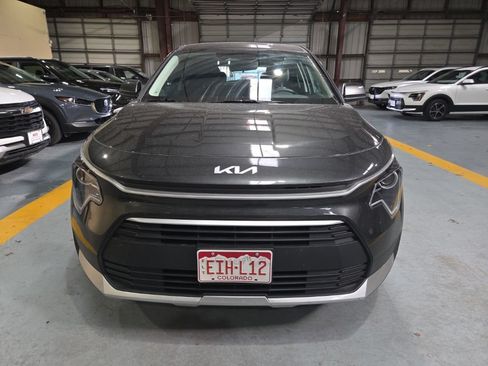 Used 2025 Kia Niro LX FWD image 7