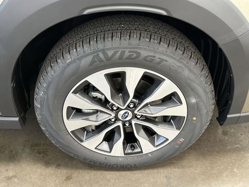 Certified 2025 Subaru Outback Touring XT image 5