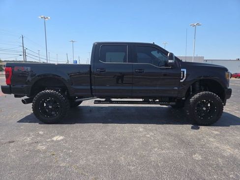 Used 2019 Ford F250 Lariat w/ Lariat Ultimate Package AWD/4WD image 9