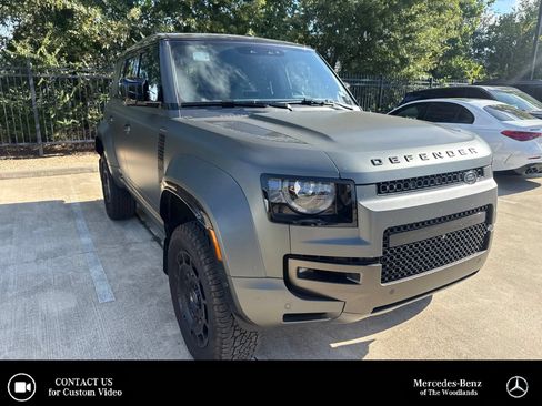 Used 2025 Land Rover Defender 110 AWD/4WD image 1