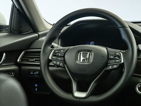 Used 2018 Honda Accord EX-L image 13