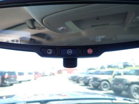 Used 2019 GMC Sierra 1500 SLE w/ SLE Value Package AWD/4WD image 23
