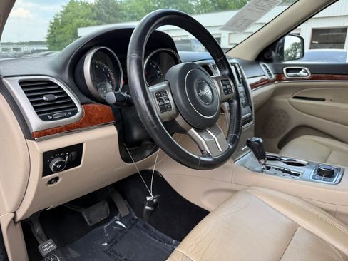 Used 2012 Jeep Grand Cherokee Limited AWD/4WD image 17