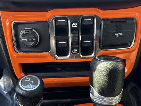 Used 2021 Jeep Wrangler Unlimited Sport AWD/4WD image 26