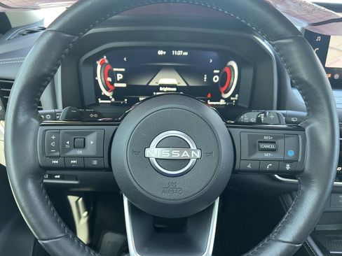 Used 2024 Nissan Rogue Platinum w/ Platinum Premium Package image 23