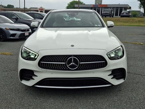 Used 2022 Mercedes-Benz E 350 4MATIC Sedan image 2
