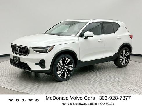 Certified 2024 Volvo XC40 B5 Plus w/ Protection Package Premier AWD/4WD image 1