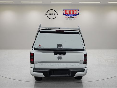 Used 2023 Nissan Frontier SV w/ Technology Package AWD/4WD image 3