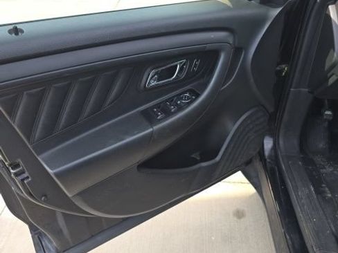 Used 2018 Ford Taurus Police Interceptor AWD image 11